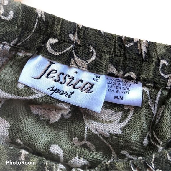 Jessica Sport vintage green sleeveless top and sarong skirt - Picture 9 of 9